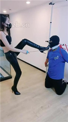 图片[17]_【多多】长靴S-胯下爬行/踩踏踩狗舌/鞋插嘴_HD绳艺资源