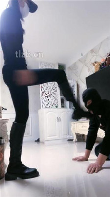 【沐夏夜】健身女神S长靴踢踹_HD绳艺资源