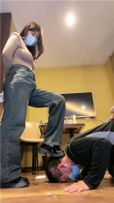 图片[17]_【榕S】艺术训练-皮鞋白袜踩虐狗头-揪耳朵_HD绳艺资源