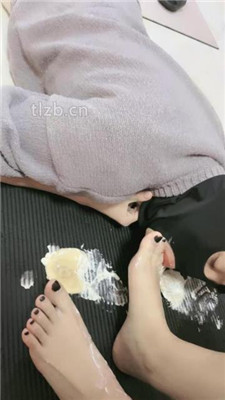 图片[9]_【瑄瑄】踩踏喂食/品尝洗脚水_HD绳艺资源