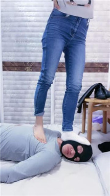 图片[20]_【九蛇大大】长靴白袜裸足踩踏/虐乳/人肉坐垫/耳光_HD绳艺资源