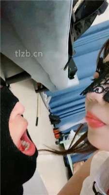 图片[17]_【可儿绳艺导师】白袜塞嘴重度虐打/骑脖/喂口水_HD绳艺资源