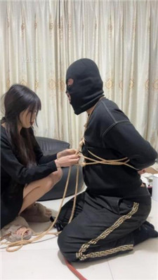 【苏西】绳艺技巧-虐乳/狂抽耳光/训练_HD绳艺资源