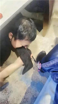 图片[9]_【魔鬼天使】桌底下的贱奴_HD绳艺资源