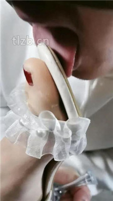 图片[13]_【大美】狗笼圈养-喂食晨尿泡面_HD绳艺资源