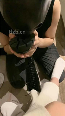 图片[8]_【甜甜】清理鞋底白袜裸足_HD绳艺资源