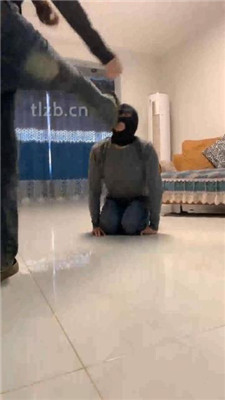 图片[2]_【精神小妹】双S-艺校女神-极度高难度挑战踢踹虐打_HD绳艺资源