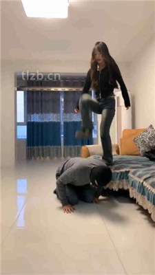 图片[15]_【精神小妹】双S-艺校女神-极度高难度挑战踢踹虐打_HD绳艺资源