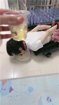 图片[13]_【狠欣人】母畜-脚喂食-反绑囚禁-训练虐-狗笼舔脚_HD绳艺资源