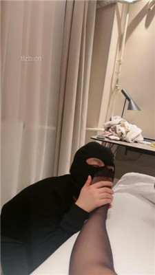 图片[2]_【琪琪美美子】跪舔黑丝裸足/骑马踩踏/赏赐圣水_HD绳艺资源