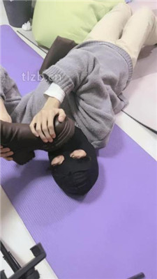 图片[5]_【瑄瑄】狂舔脏长靴鞋底白袜【上】_HD绳艺资源