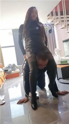 图片[6]_【平凡】长靴S胯下辱/内裤套头/跪舔裸足_HD绳艺资源