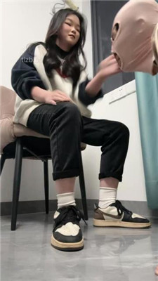 【狗哥】学生素人S的白袜就是香_HD绳艺资源