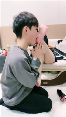 图片[13]_【小羊】高跟踩狗爪/掐脖/骑马耳光/吃口水_HD绳艺资源