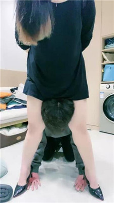 图片[20]_【小羊】高跟踩狗爪/掐脖/骑马耳光/吃口水_HD绳艺资源