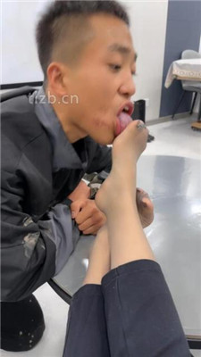 图片[13]_【辣姐】嘴塞袜子物化狗奴/踩踏喂食/喝洗脚水_HD绳艺资源