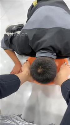 图片[19]_【辣姐】嘴塞袜子物化狗奴/踩踏喂食/喝洗脚水_HD绳艺资源