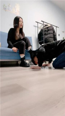 图片[2]_【嘉一】挑战迟到的狗-清理短靴/耳光/口水足喂食/踢踹_HD绳艺资源