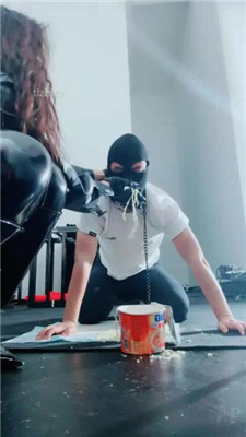 图片[10]_【靴嘉倪】长靴S-踩踏喂食/十字架绳艺技巧虐打_HD绳艺资源