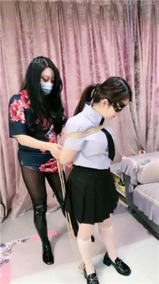 【北京嘟嘟】母畜-严厉女主疯狂折磨女保姆_HD绳艺资源