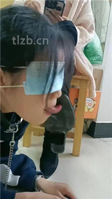 图片[5]_【爱可呀】母畜-转胯狗链遛狗/人体擦鞋器_HD绳艺资源