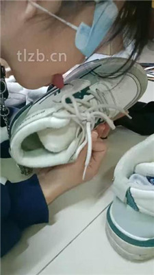 图片[6]_【爱可呀】母畜-转胯狗链遛狗/人体擦鞋器_HD绳艺资源