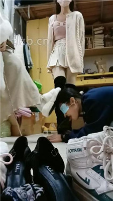 图片[7]_【爱可呀】母畜-转胯狗链遛狗/人体擦鞋器_HD绳艺资源