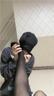 图片[4]_【狐妹】跪舔黑丝裸足-恋足调_HD绳艺资源