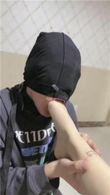 图片[8]_【狐妹】跪舔黑丝裸足-恋足调_HD绳艺资源