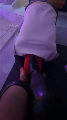 图片[6]_【谢伊】跪舔长靴/碾压狗爪/黑丝美腿诱惑_HD绳艺资源