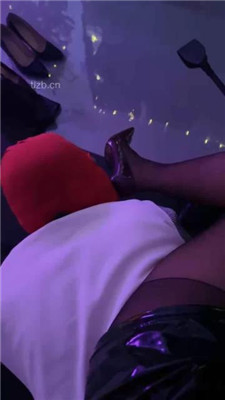 图片[3]_【谢伊】跪舔长靴/碾压狗爪/黑丝美腿诱惑_HD绳艺资源