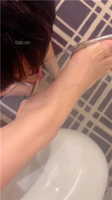 图片[2]_【盖洛】御姐范高跟裸足踩踏虐待_HD绳艺资源