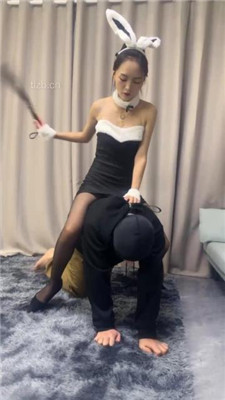 图片[11]_【狗哥】兔绳艺导师情侣奴遛狗-高跟踩虐/舔脏鞋底/骑马转胯_HD绳艺资源