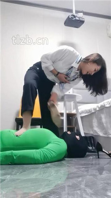 图片[7]_【冷御绳艺导师】板子抽打/鞋抽耳光/脚插嘴_HD绳艺资源