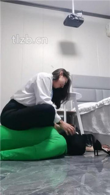 图片[4]_【冷御绳艺导师】板子抽打/鞋抽耳光/脚插嘴_HD绳艺资源