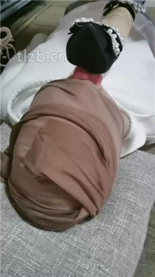 图片[11]_【大美】换3双鞋全体重踩踏_HD绳艺资源