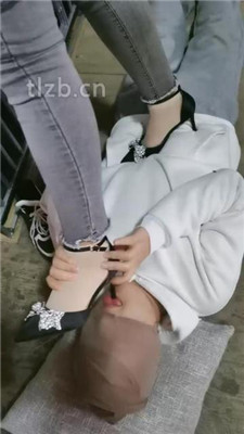 图片[13]_【大美】换3双鞋全体重踩踏_HD绳艺资源