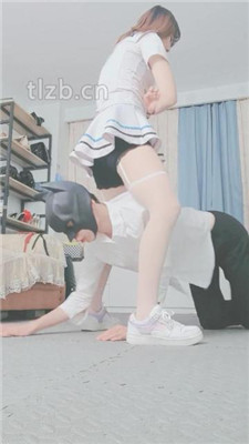 图片[3]_【果儿】手铐绳艺技巧/小白鞋肉丝踩/转胯骑马/闻鞋窝_HD绳艺资源