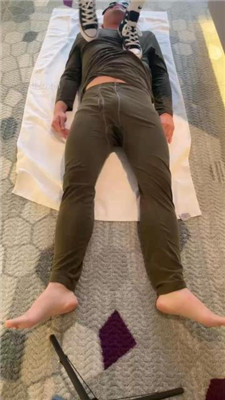 图片[3]_【武汉爱丽丝】高帮帆布鞋白袜全体重踩_HD绳艺资源