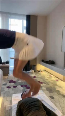 图片[15]_【武汉爱丽丝】高帮帆布鞋白袜全体重踩_HD绳艺资源