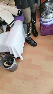 【刘二狗】户外开发素人S-长靴虐待_HD绳艺资源