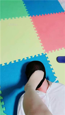 图片[4]_【北京艾琳】美容技师肉丝脚踩虐【下】_HD绳艺资源