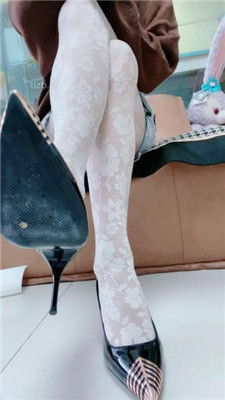 图片[3]_【美离子】高跟白丝诱惑踩狗头_HD绳艺资源