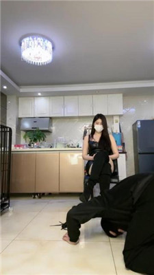 图片[4]_【佳奈】长靴美腿踢踹/虐乳/强迫舔脏地板_HD绳艺资源