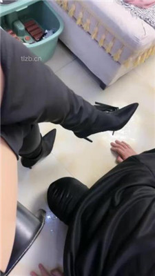 图片[12]_【佳奈】长靴美腿踢踹/虐乳/强迫舔脏地板_HD绳艺资源