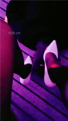 图片[4]_【bibi团】丝袜高跟恋足狂舔踩虐_HD绳艺资源