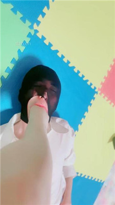 图片[4]_【北京艾琳】美容技师肉丝脚踩虐【上】_HD绳艺资源