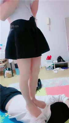 图片[6]_【北京艾琳】美容技师肉丝脚踩虐【上】_HD绳艺资源