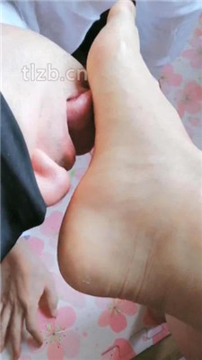 【蓝蜻蜓】品尝裸足的贱奴才_HD绳艺资源