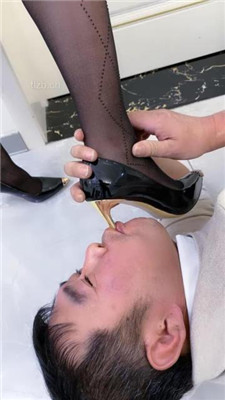 图片[9]_【麋鹿银儿】小白鞋-高跟全体重狠踩/滴蜡/艺术圣水_HD绳艺资源